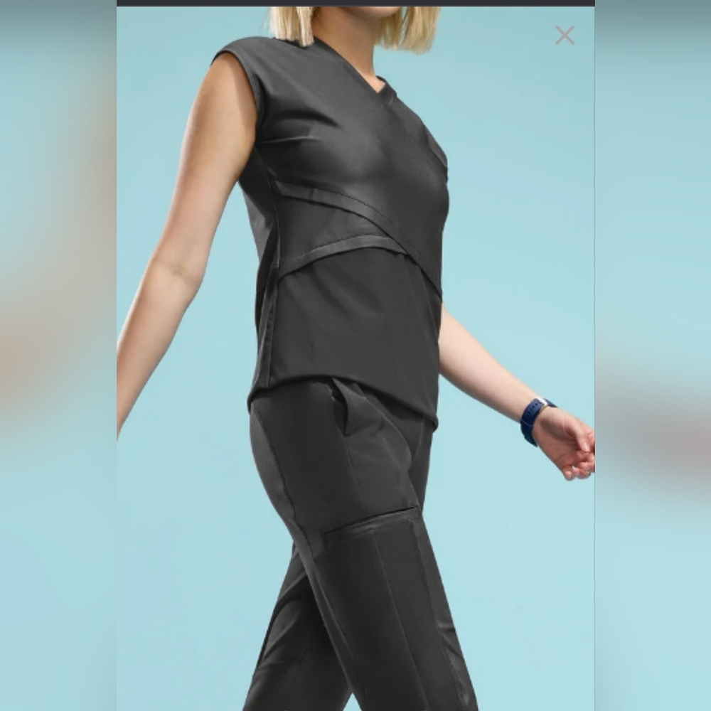 Infinity Dolman Sleeve GNR8 Black Scrub Top, XS NWT